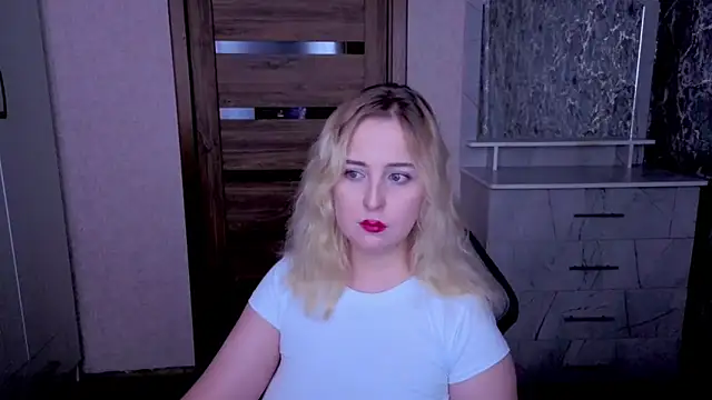Kristy-Max webcam