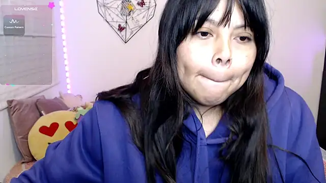 EllieMoonX webcam