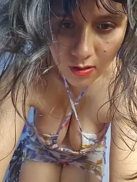 Kitty_Kalifa webcam