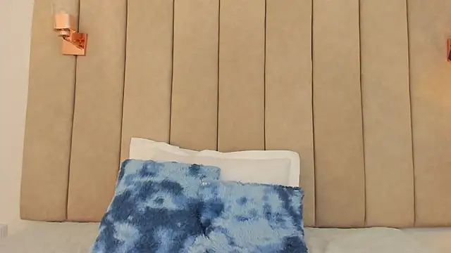 shaliny_ webcam