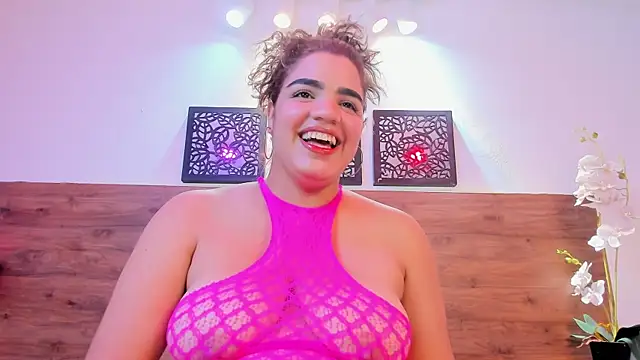 AMMY_HONEY webcam
