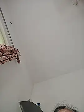 NakedMILFx webcam