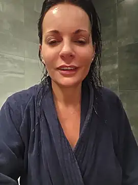 JuneLaFrenchie webcam