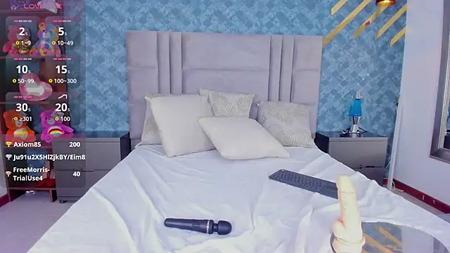 NiiaMoore webcam
