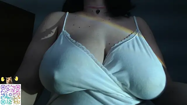 Velvetcrystall webcam