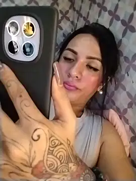 Yourbabyshane webcam