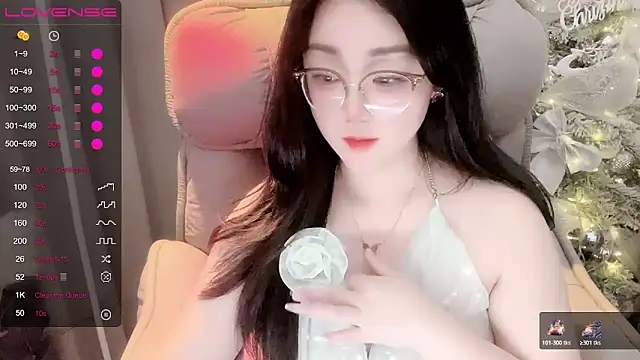 Monica-666888- webcam