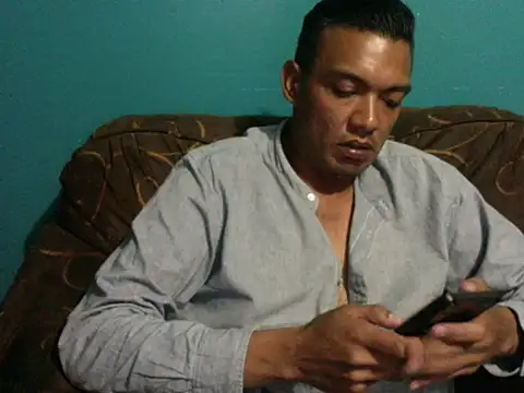 latinomoreno95 webcam