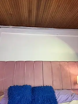 Emily_Gomezz webcam