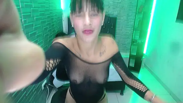 melanie_rouge webcam