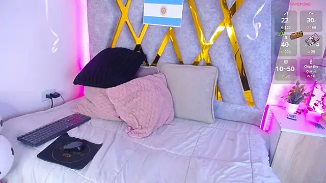 Elizabeth_Evans1 live cam on StripChat