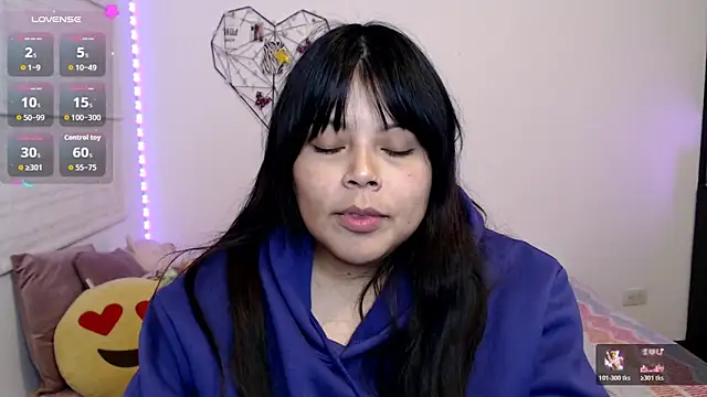 EllieMoonX webcam