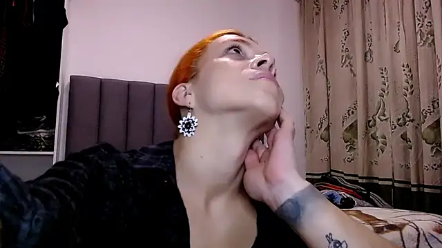 saara_johnson496 webcam