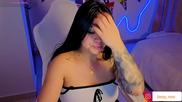 Victoryyy_ live cam on StripChat
