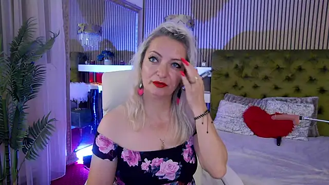 LadyTouch webcam