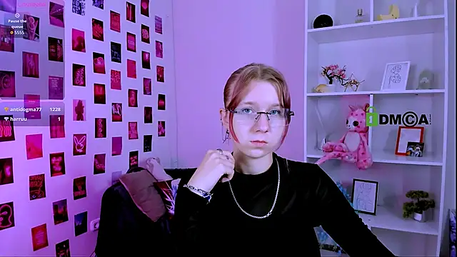 gloria_bubble webcam