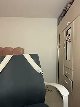 Emmily_19