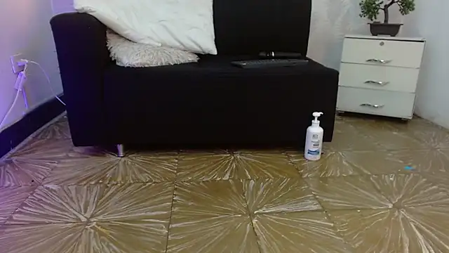Astrid_Porno webcam