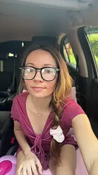 Mini_girl_do_it_better webcam