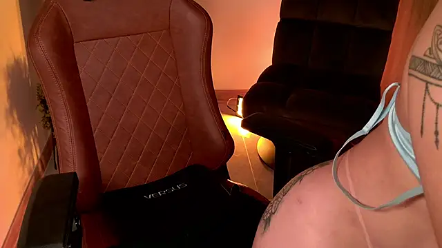 LisaMonroe_ webcam