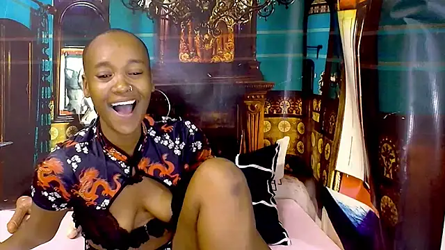 EbonyOlive69 webcam