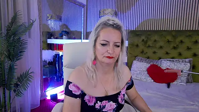 LadyTouch webcam