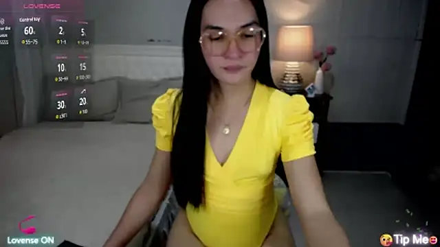 AsianSweetHeartxX webcam