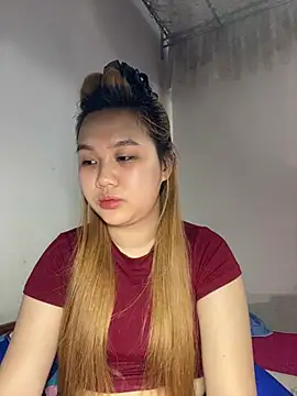 Almira6868 webcam