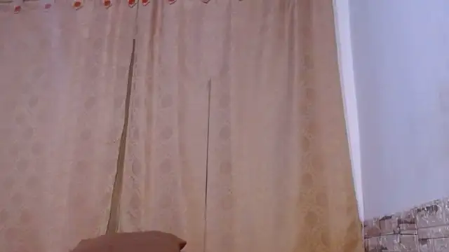 Bicky_24 live cam on StripChat
