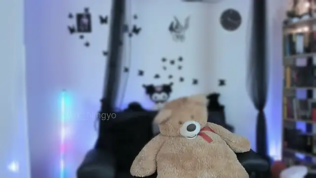 Dark_ningyo1 webcam