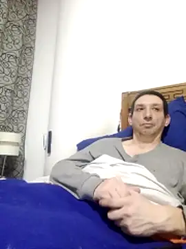 Pacobakan042 live cam on StripChat