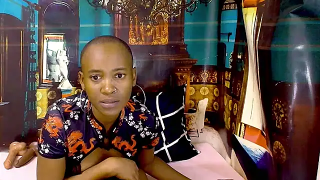 EbonyOlive69 webcam