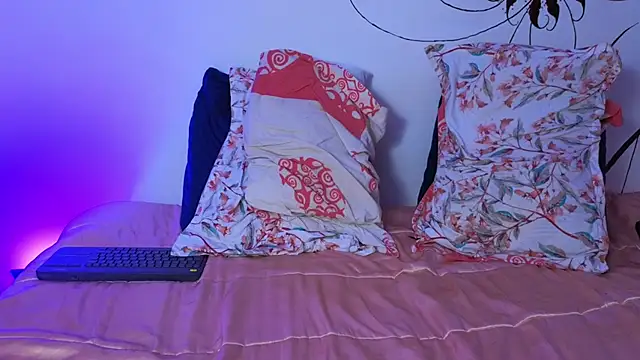 LilithAndJacob webcam