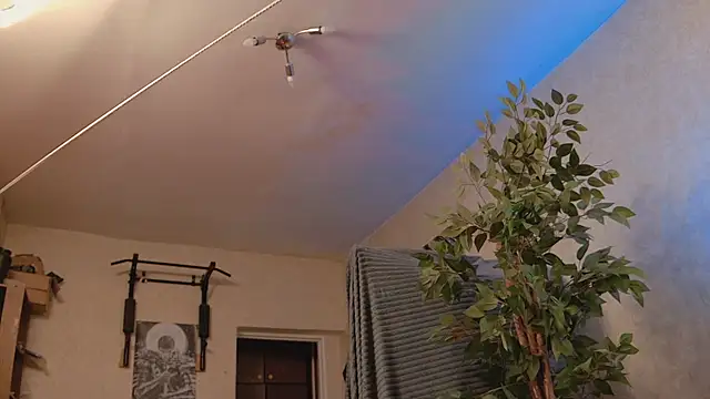 bulatov_xx webcam