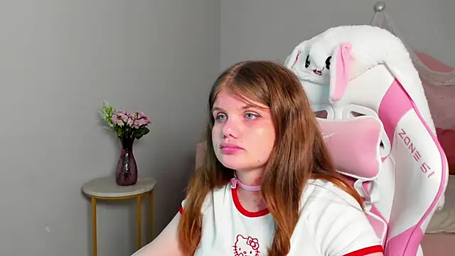 ChloeHalses webcam