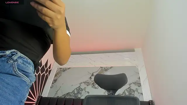 SiaFoxx_ webcam