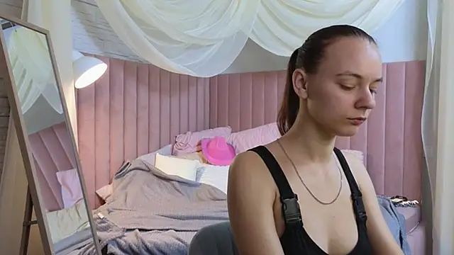 emma_chaser webcam