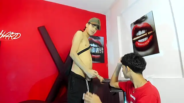 TWINKS_BOYSX webcam