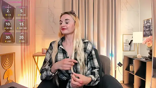 Mila__Lux webcam