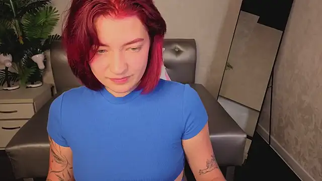 Nikki_Gringer webcam