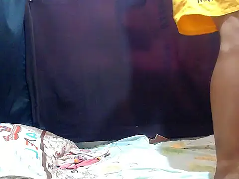 AwesomeMistress_Bigcock webcam