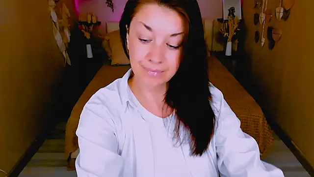 Watch AnaMills live on EroticFlix - High definition streams