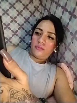 Yourbabyshane webcam