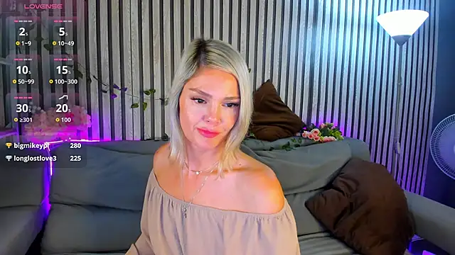 Betty_Brock webcam