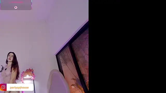 PartyQqHouse webcam