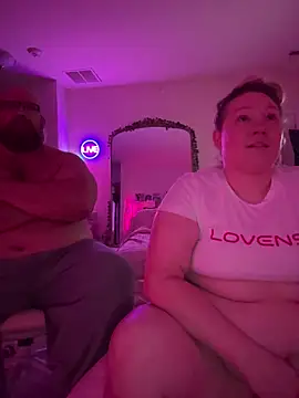 PiggyRose webcam