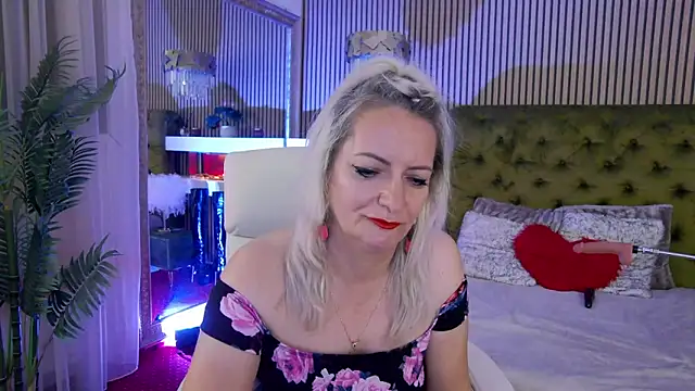 LadyTouch webcam