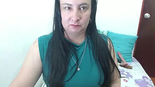 Ashyle live cam on StripChat