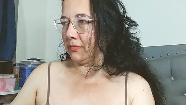 maturepriscila - Maturepriscila's free webcam - UK Sex Cams