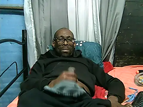 Toyboya6 live cam on StripChat